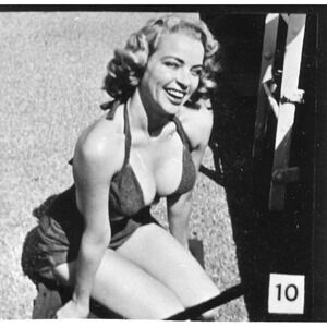 Vintage 1950's Black & White PIN-UP Sexy HEADSHOT Model Bahting Suit BOOBS Photo